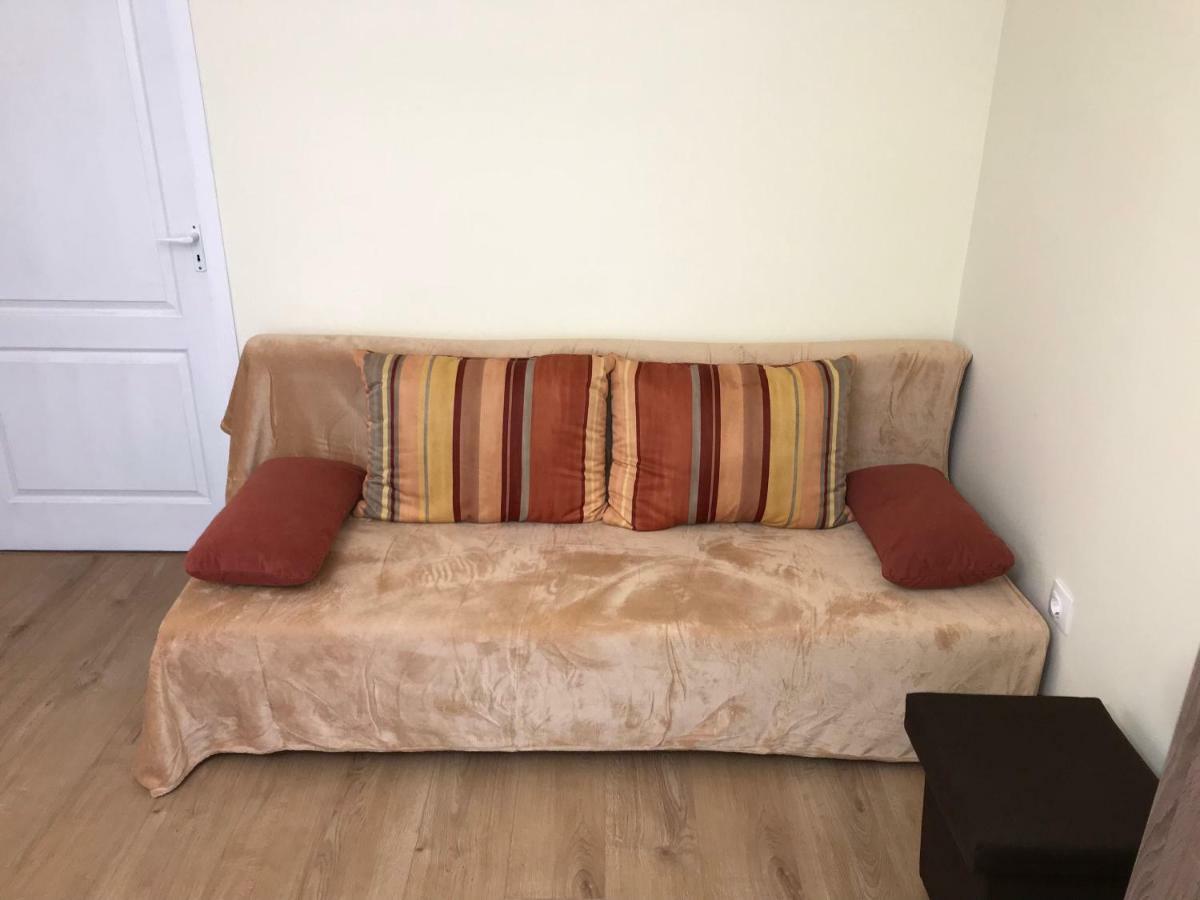 Ella Apartman Debrecen Extérieur photo