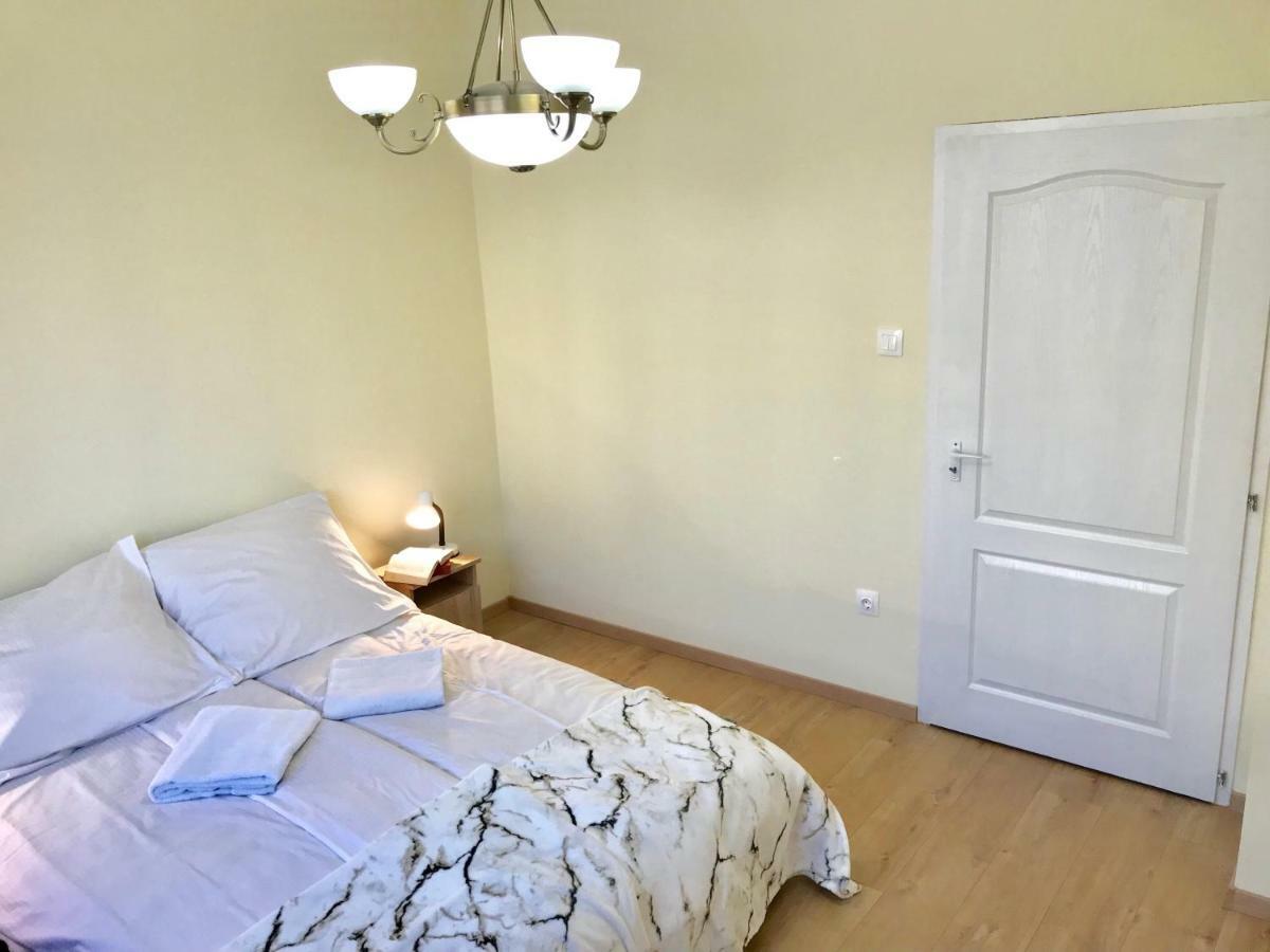 Ella Apartman Debrecen Extérieur photo