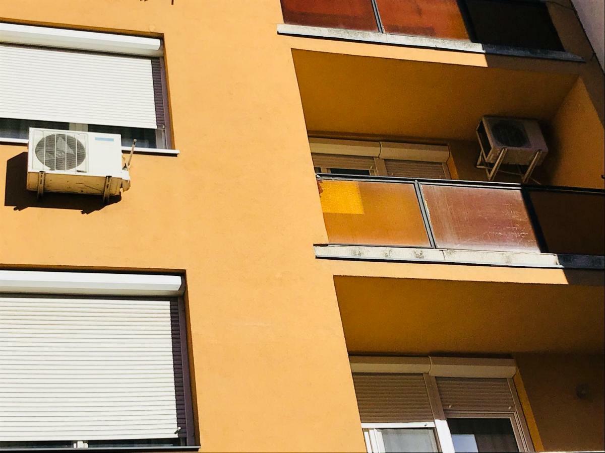 Ella Apartman Debrecen Extérieur photo