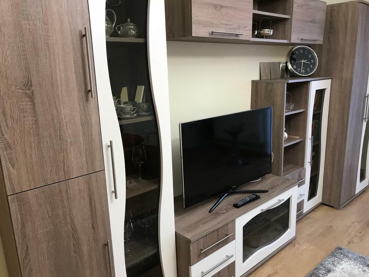 Ella Apartman Debrecen Extérieur photo